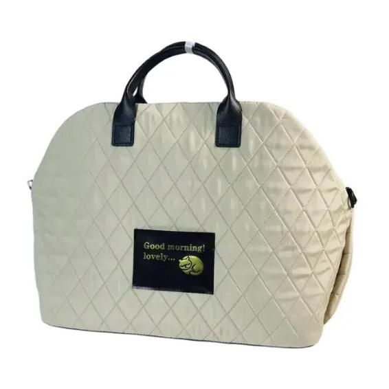 Cozy Companion: Portable & Warm Pet Carrier Bed for Medium Dogs
